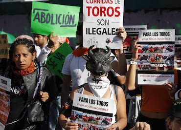 CDMX prohíbe corridas con muerte del toro y uso de armas punzocortantes