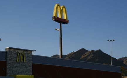 Hombre muere de 'forma extraña' en autoservicio de restaurante