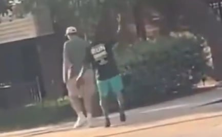 Buscan a hombre que golpeó con un ladrillo a peatón en Baltimore