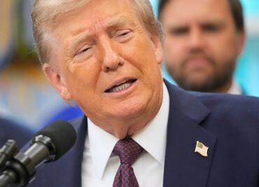 Trump confirma ataque de Estados Unidos a barco con drogas que zarpó de Venezuela; "murieron 11 narcoterroristas", dice