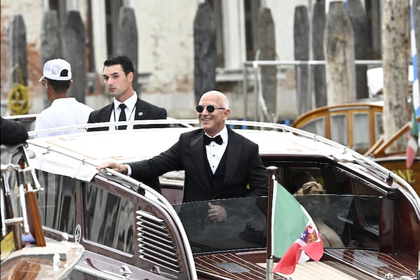 ¡Polémica total! Bezos propone que los pobres no paguen impuesto sobre la renta