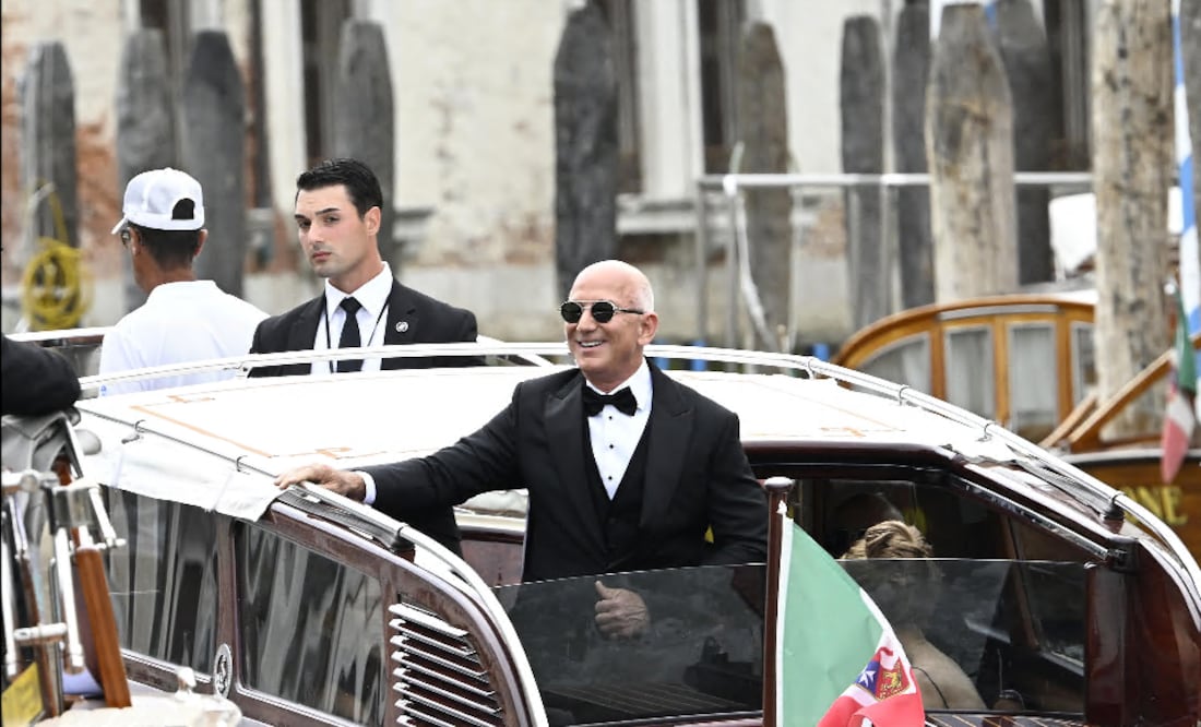 Bezos se casa en Venecia: 27 vestidos, superyates, famosos... y activistas en pie de guerra. EFE/EPA/DANIEL DAL ZENNARO