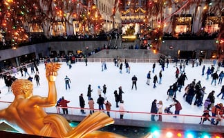 Abre la pista de patinaje del Rockefeller Center en NY