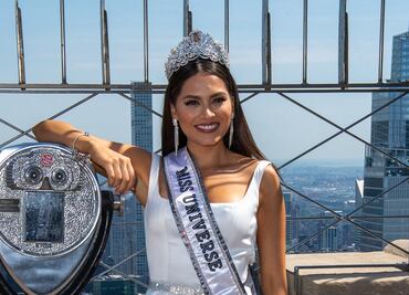 Miss Universo. Andrea Meza visita el Empire State tras ser coronada