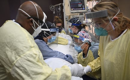 Corte niega eliminar requisito de vacuna para trabajadores de la salud en NY