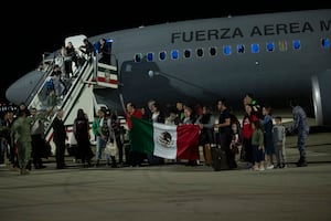 Dos aviones del Ejército mexicano viajan rumbo a Israel para iniciar puente aéreo a España