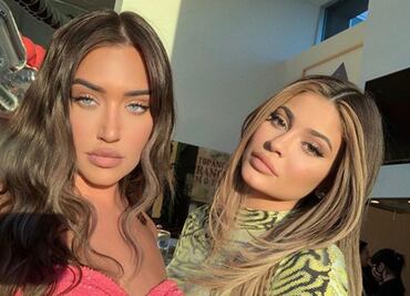Stassie Karanikolaou luce silueta ‘curvy’ con lencería de Rihanna