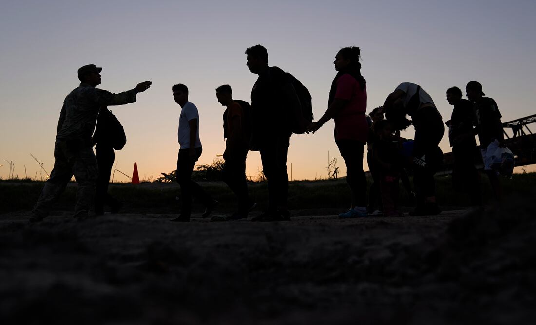 Latinos en Texas temen discriminación por Ley SB4. ¿Qué dice la nueva norma y cuándo entrará en vigor?  (AP Photo/Eric Gay, File)