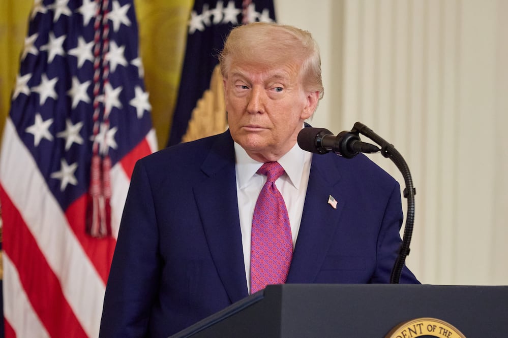 Trump expresa su descontento con Putin por la guerra en Ucrania: “Está matando a mucha gente”. EFE/EPA/ALLISON DINNER