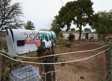 Procesarán a mujer por el homicidio de sus 3 hijos en Phoenix