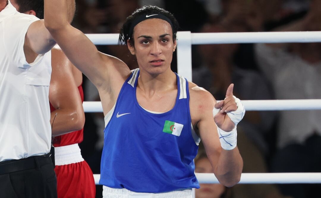 Boxeadora Imane Khelif, inmersa en polémica de género, pasa a final olímpica de 66 kg. Foto: EFE