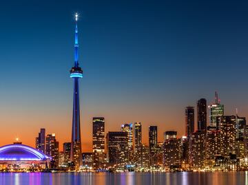 Tres edificios icónicos de Toronto que debes conocer en tu viaje