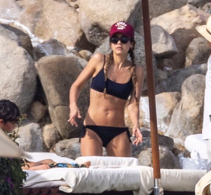 EXC Jessica Alba. Photo © 2025 Backgrid/The Grosby Group