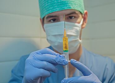 Coronavirus. ¿Cuántas y cuáles son las fases clínica debe cumplir una vacuna?