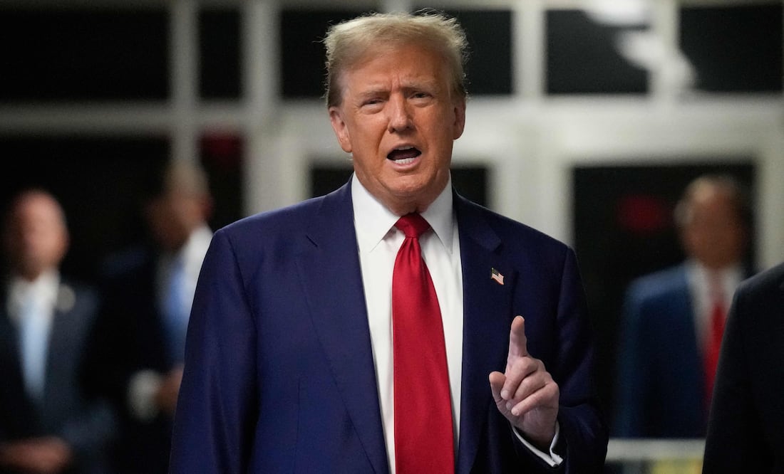 Insulto contra puertorriqueños supone un revés para Donald Trump en estados clave. (Photo by Seth Wenig / POOL / AFP)