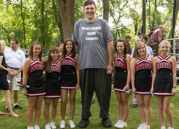 Muere el hombre más alto de Estados Unidos a los 38 años