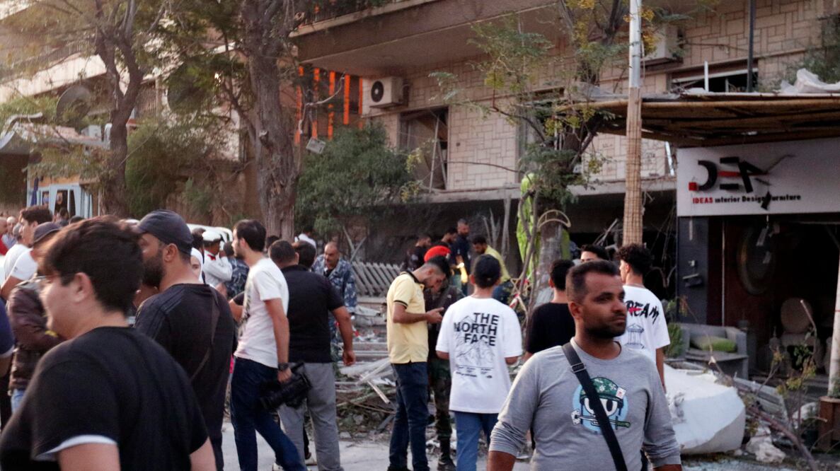 México urge a sus ciudadanos en Israel e Irán "a considerar el traslado de inmediato"(Siria, Damasco) EFE/EPA/YOUSSEF BADAWI