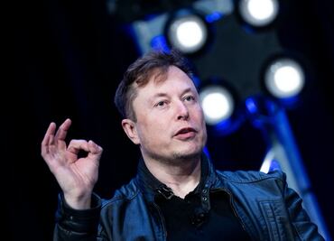 Elon Musk anuncia implantes cerebrales en humanos