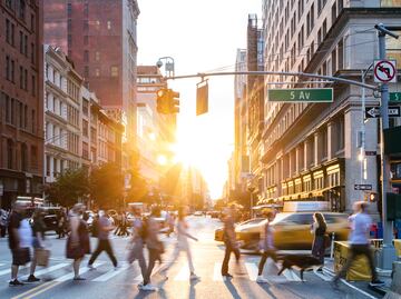 Nueva York identifica más de 18,000 empleos disponibles para inmigrantes