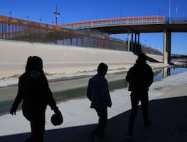 Niño hondureño muere al intentar cruzar el río Bravo