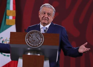 AMLO dice que es probable no hallar a jóvenes de Ayotzinapa y que le "dolería"