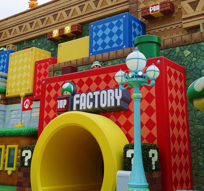 Tienda 1-UP Factory en Super Nintendo World de Universal Studios Hollywood. Foto: Pamela Benítez/Vive USA.