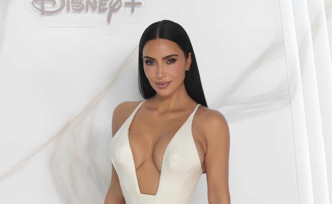 Kim Kardashian conquista la CDMX con look de impacto en estreno de ‘Todo vale’. FOTO: CARLOS MEJIA/EL UNIVERSAL