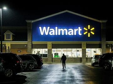 Despiden a empleado de Walmart por ataques racistas a cliente afroamericano