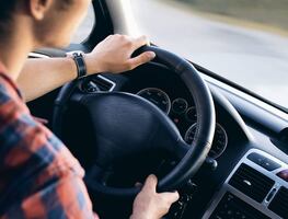 Consulado de EU en Tijuana ofrece trabajo de chofer; paga $187,00 al año