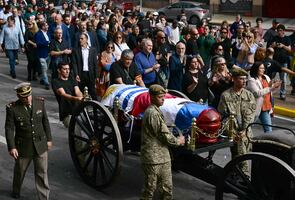 Restos de José Mujica reciben emotiva despedida en Uruguay: así fue el homenaje nacional. FOTOS