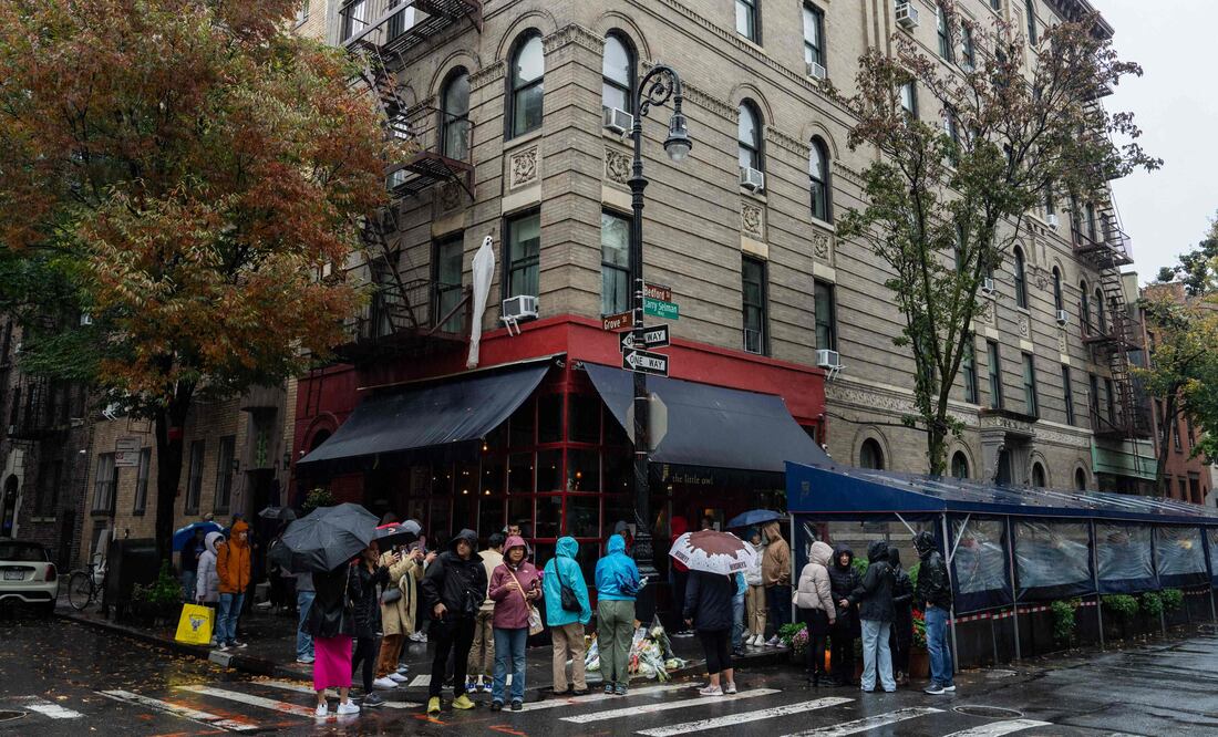 Matthew Perry, actor de la serie "Friends", fue hallado sin vida ayer en el interior de un jacuzzi en su casa de Los Ángeles (Photo by Adam GRAY / AFP)