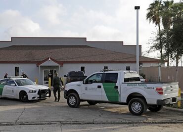 Por brote de gripe, cierran estación fronteriza en McAllen, Texas