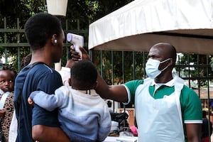 Epidemia de ébola deja a diez países africanos bajo amenaza, advierten