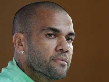 Trasladan de prisión a Dani Alves para garantizar su seguridad y convivencia