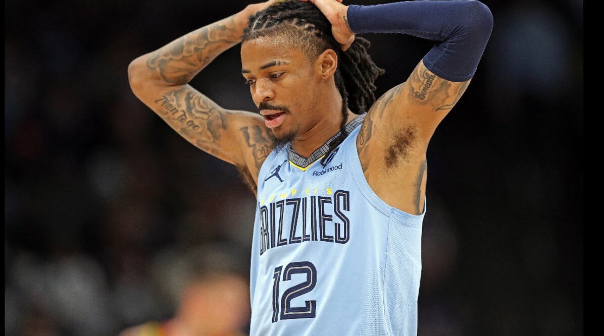 Ja Morant reincide con gesto polémico y la NBA responde con sanción millonaria.  (Photo by Justin Ford / GETTY IMAGES NORTH AMERICA / AFP)