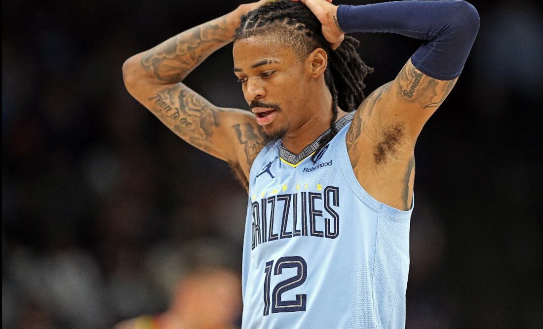 Ja Morant reincide con gesto polémico y la NBA responde con sanción millonaria.  (Photo by Justin Ford / GETTY IMAGES NORTH AMERICA / AFP)