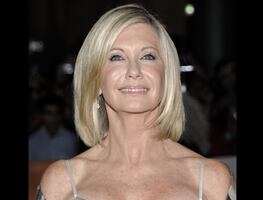 Olivia Newton John, una dama reconocida por el Imperio Británico