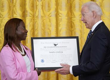 Biden urge aprobar reforma migratoria para ganar la "competición" global