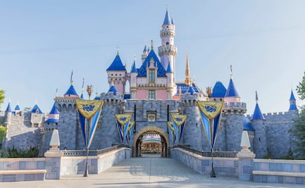 ¿Cuánto tiempo se tarda en ir de Los Ángeles a Disneyland California? Opciones de transporte