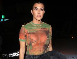 Kourtney Kardashian delinea sus curvas con top estilo corsé en Instagram