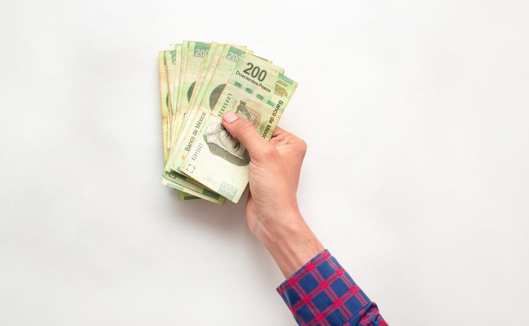 Pago de aguinaldo doble 2023: ¿Cuándo entraría en vigor en México? Foto: iStock / Hersson Paul