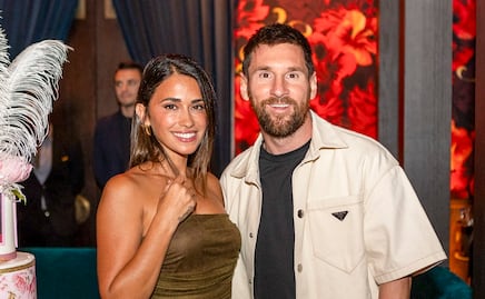 Antonela Roccuzzo celebra su cumpleaños con Messi y Bizarrap luciendo diminuto vestido strapless