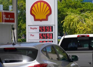 Biden quiere suspender el impuesto federal sobre la gasolina por 3 meses