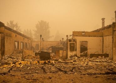 El gigantesco incendio de California ya ha quemado más de 550 viviendas