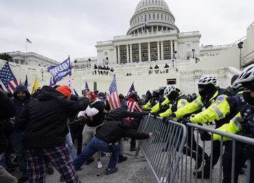 Suman cuatro los muertos durante el asalto al Capitolio de EU