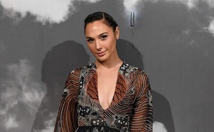 Gal Gadot irradia belleza al natural con jumpsuit en Los Ángeles