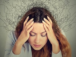 Los consejos de Harvard para eliminar pensamientos negativos de tu cabeza