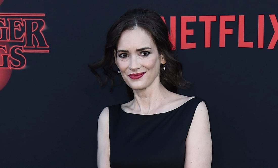 Winona Ryder regresa a su personaje como Lydia Deetz en la secuela de Bettlejuice. Foto: AP