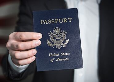 Embajada de EU y consulados reanudan trámite de pasaporte en México