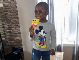 Niño gasta casi 3,000 dólares en paletas de Bob Esponja en Amazon